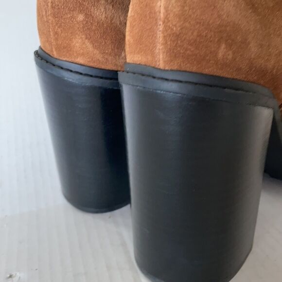 Chelsea & Violet Filip Lugged Block Booties Suede - Picture 5 of 10